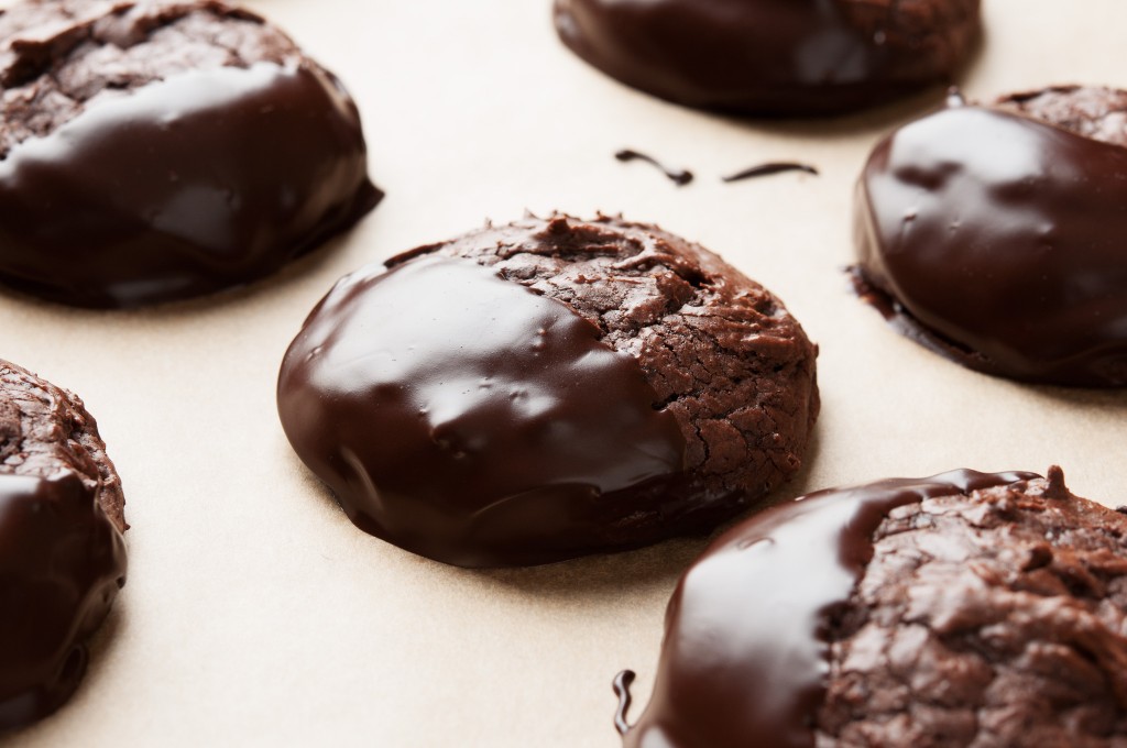 Salted Chocolate Wheat Cookies: intensely rich cookies with a deep dark chocolate flavor by ibakeheshoots.com